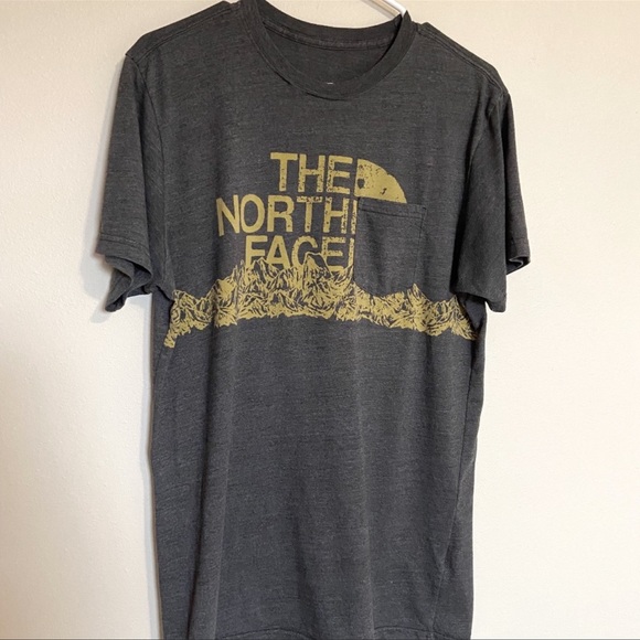 The North Face T-Shirt - Picture 4 of 4